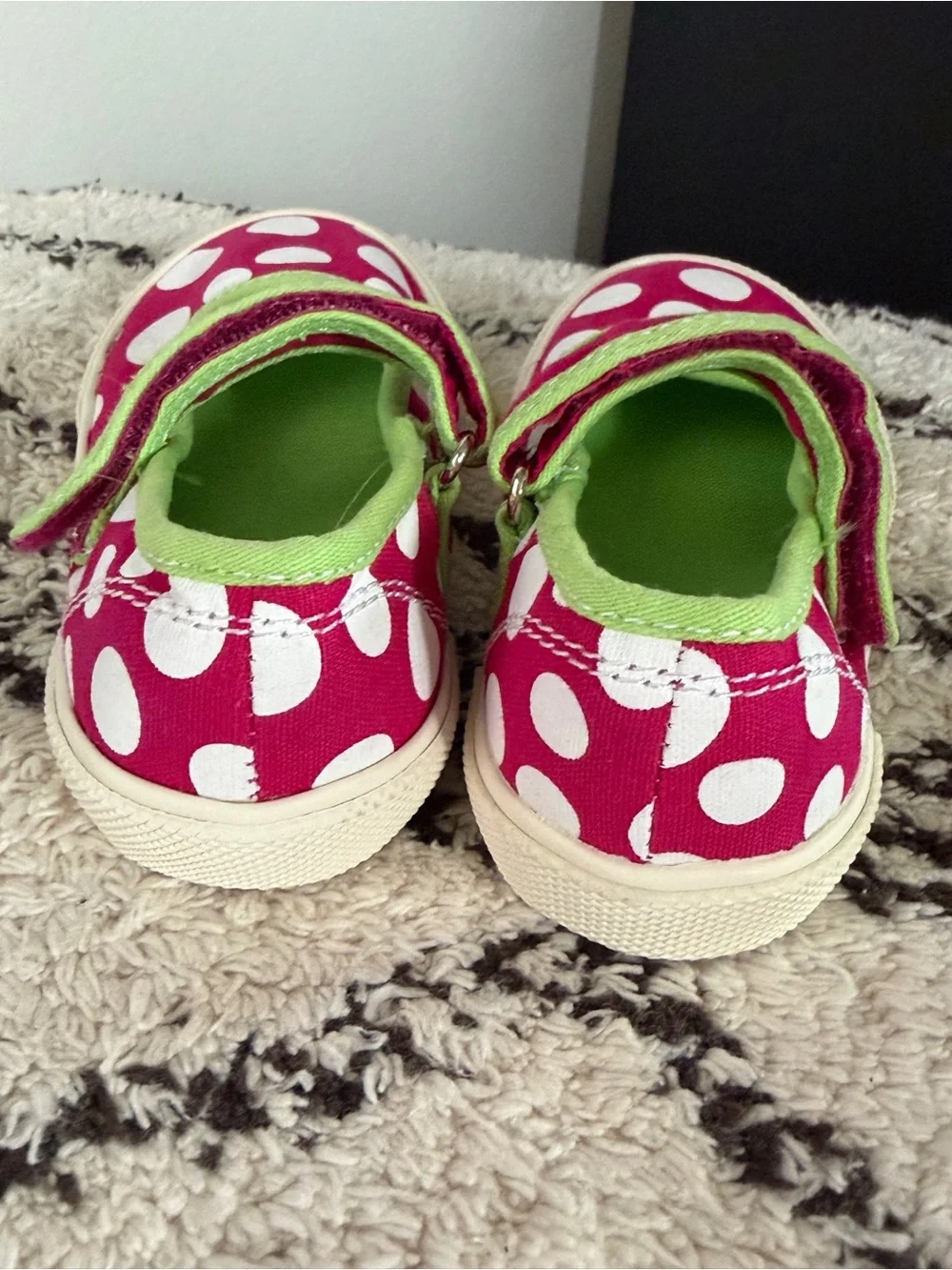 Skechers Girls Hot Pink Polka Dot Mary Janes with Lime Trim